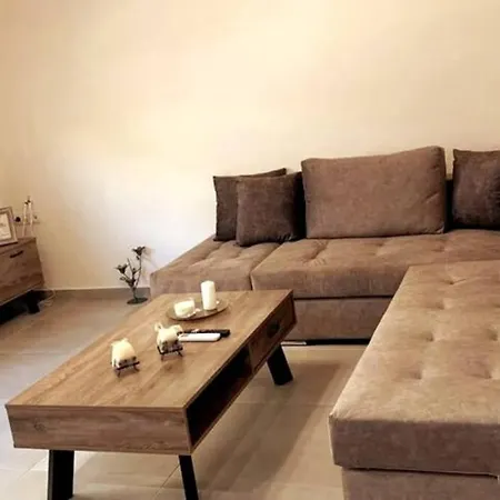 Helen's Luxury Apartment *